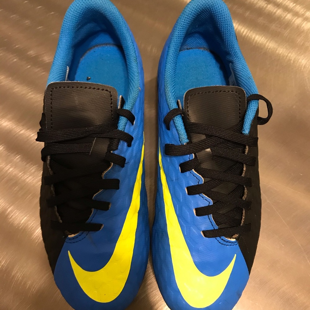 Boy’s Hypervenom Phade III FG Soccer Cleats